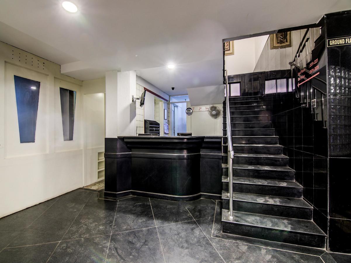 העיר בנגלור Hotel Golden Gates מראה חיצוני תמונה