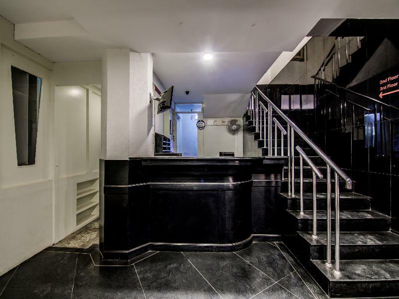 העיר בנגלור Hotel Golden Gates מראה חיצוני תמונה