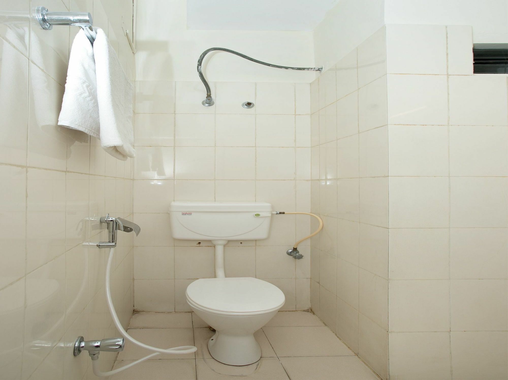 העיר בנגלור Hotel Golden Gates מראה חיצוני תמונה